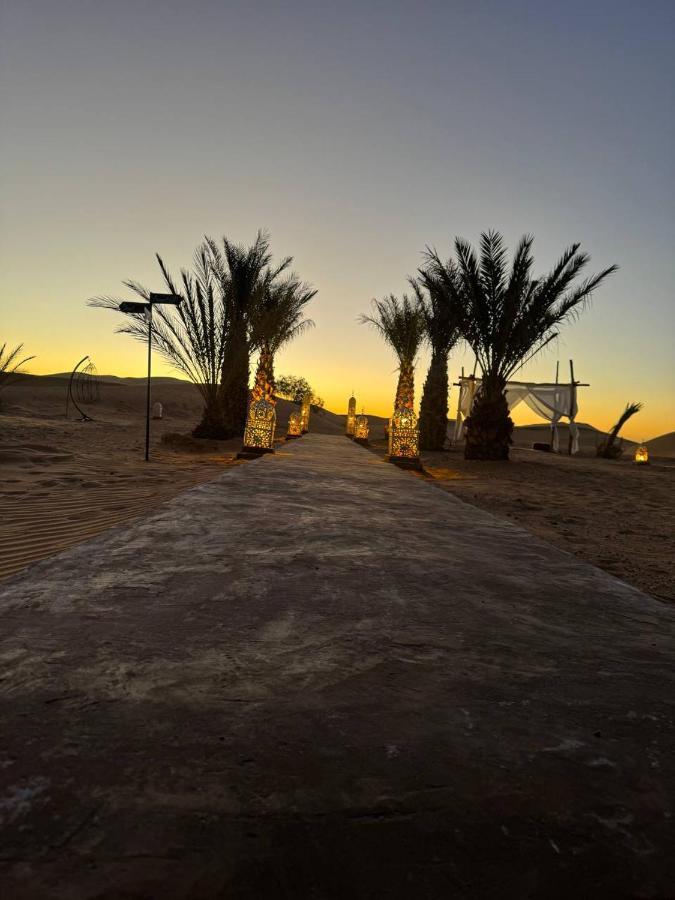 Sahara Dunes Luxury Camp Мерзуга Экстерьер фото