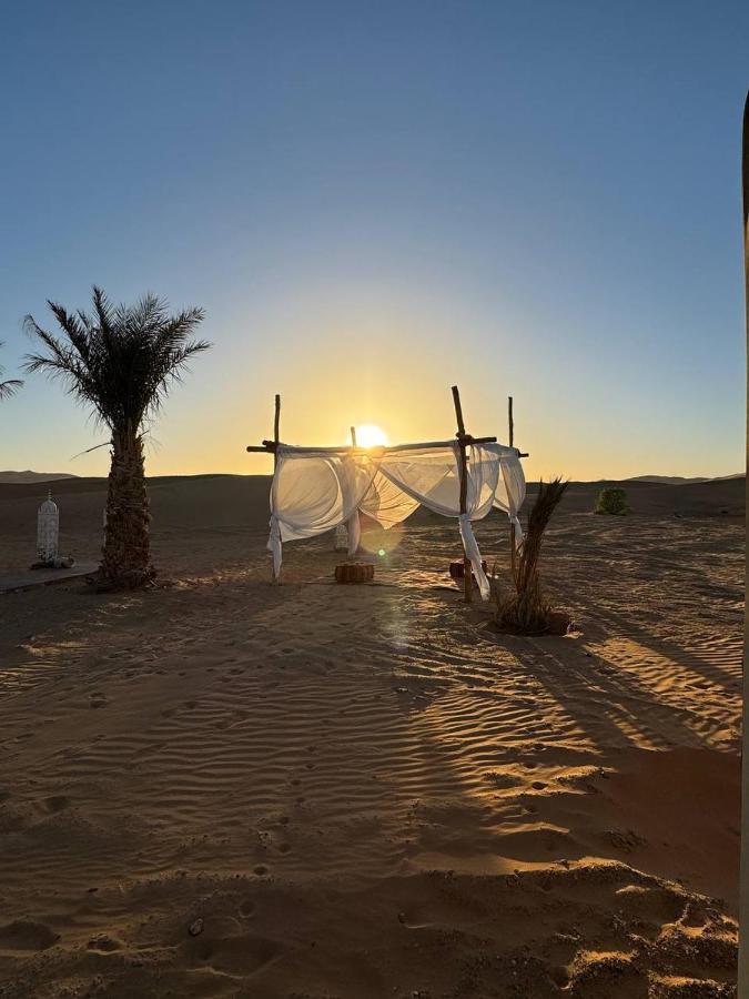 Sahara Dunes Luxury Camp Мерзуга Экстерьер фото
